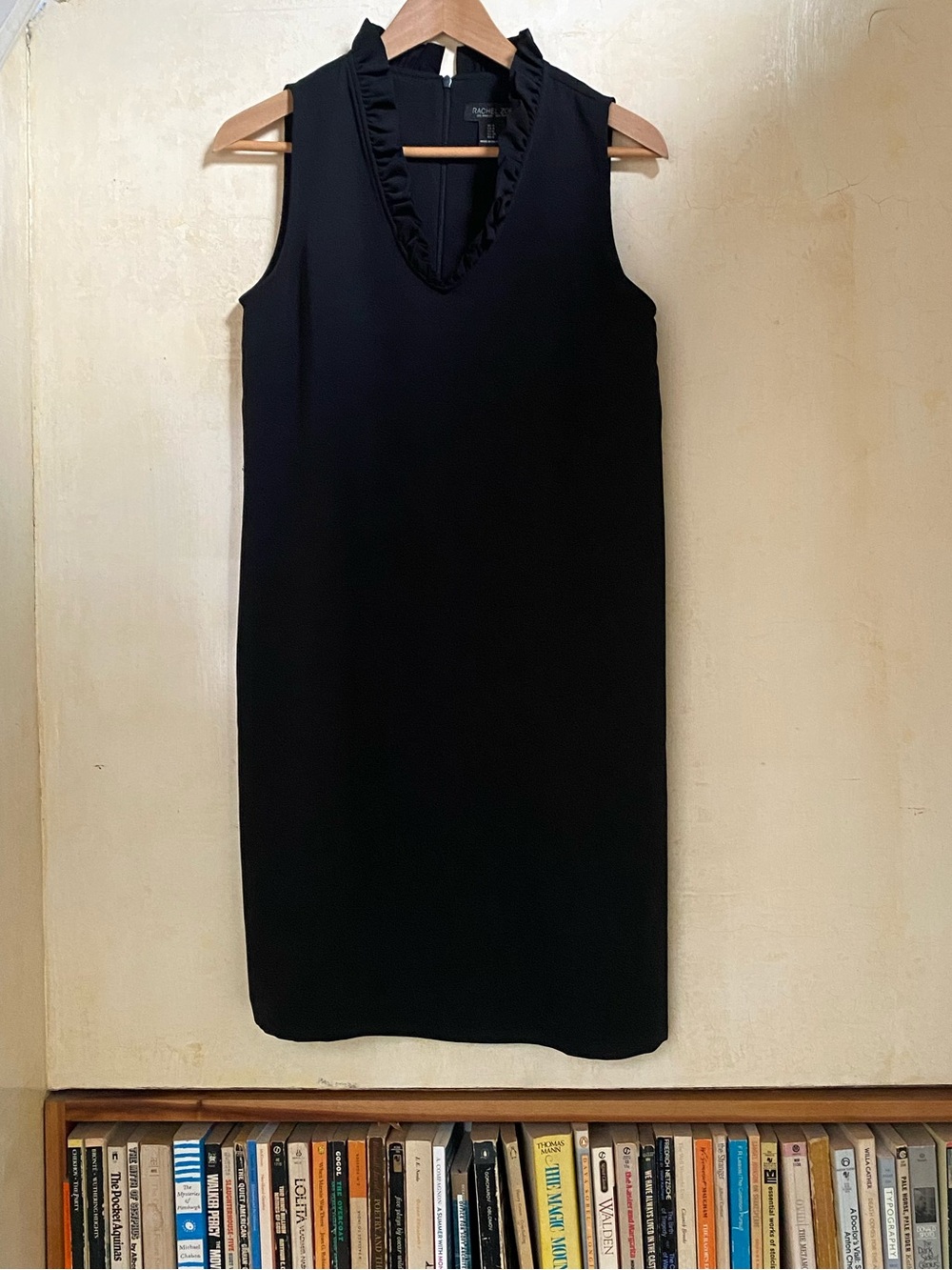 Rachel Zoe black sleeveless shift dress